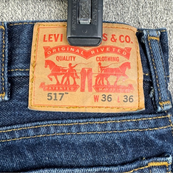 Levi's Strauss Classic 517 Dark Blue Denim Jeans Zipper Fly Men's Size 36 x 36 - Picture 5 of 9